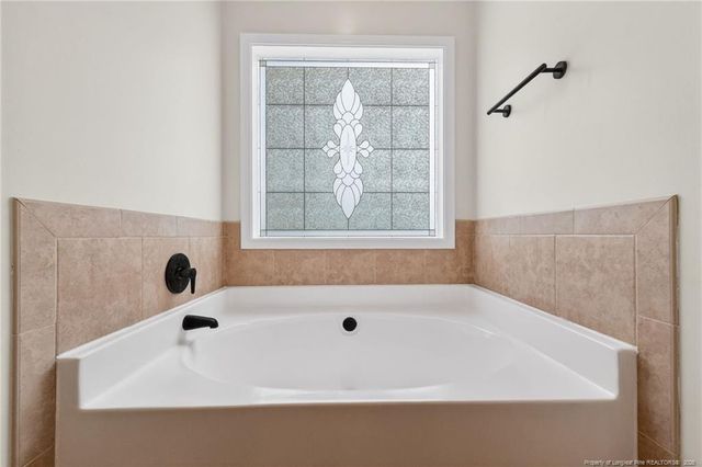 1213 Screech Owl Drive, Hope Mills, NC 28348