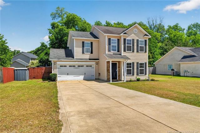 1213 Screech Owl Drive, Hope Mills, NC 28348