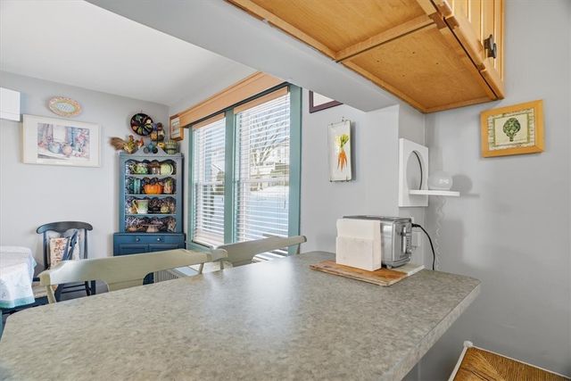 947 Kennebec St, Greenfield, PA 15217