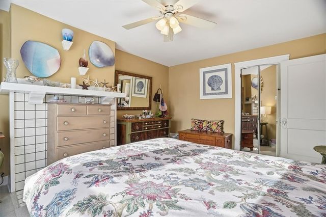 947 Kennebec St, Greenfield, PA 15217