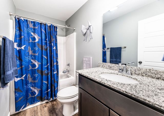 800 S Parrot Lane, Siloam Springs, AR 72761