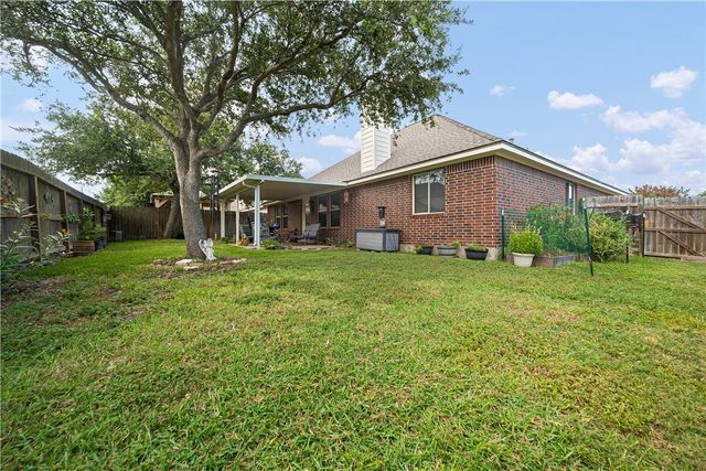 336 Lema Dr, Portland, TX 78374