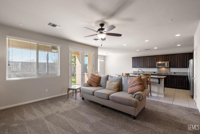 14705 Yellow Lupine Drive, Bakersfield, CA 93314