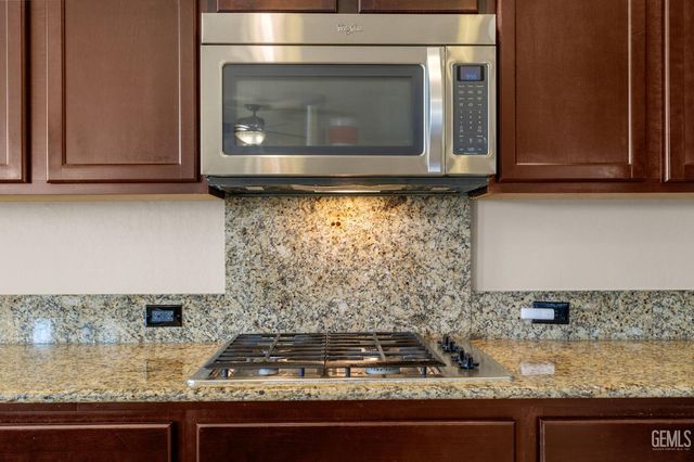 14705 Yellow Lupine Drive, Bakersfield, CA 93314