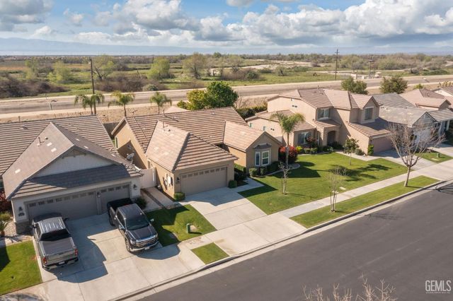 14705 Yellow Lupine Drive, Bakersfield, CA 93314