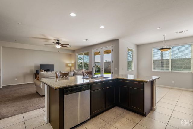 14705 Yellow Lupine Drive, Bakersfield, CA 93314