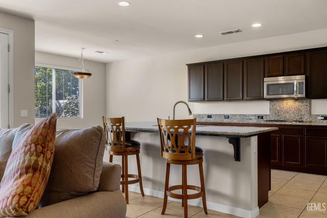 14705 Yellow Lupine Drive, Bakersfield, CA 93314