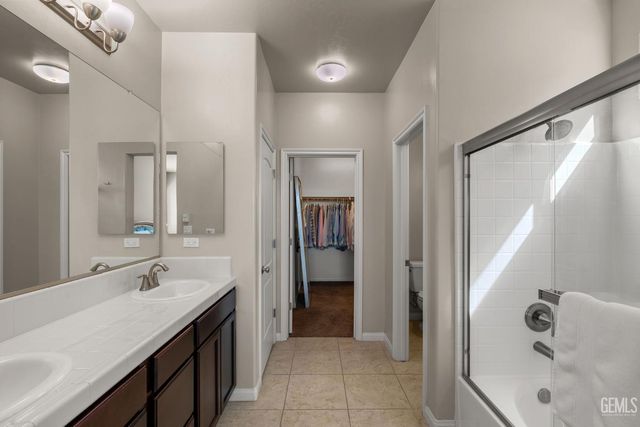 14705 Yellow Lupine Drive, Bakersfield, CA 93314