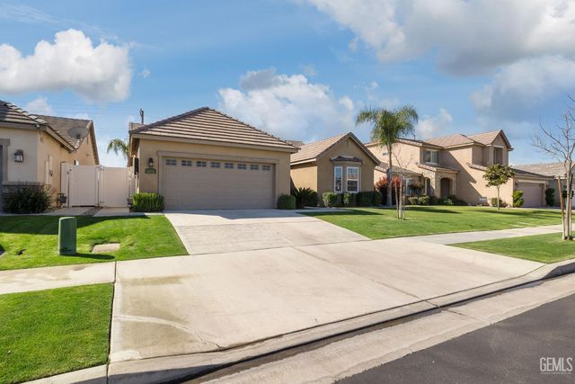 14705 Yellow Lupine Drive, Bakersfield, CA 93314