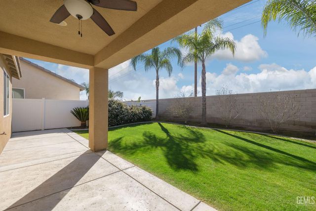 14705 Yellow Lupine Drive, Bakersfield, CA 93314