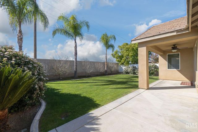 14705 Yellow Lupine Drive, Bakersfield, CA 93314