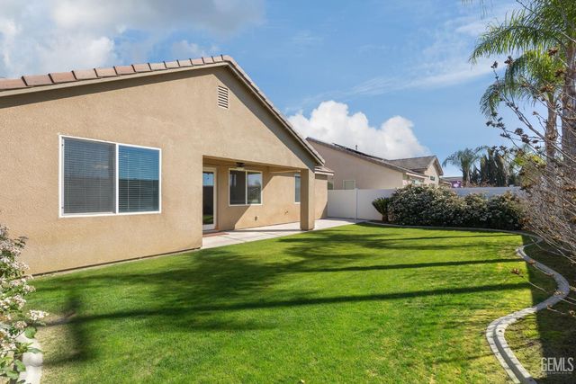 14705 Yellow Lupine Drive, Bakersfield, CA 93314
