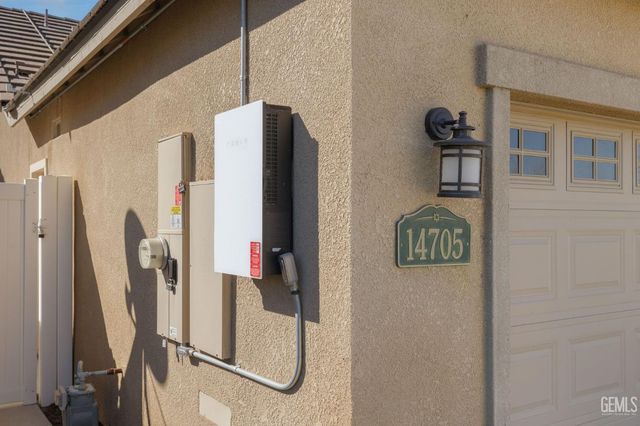 14705 Yellow Lupine Drive, Bakersfield, CA 93314