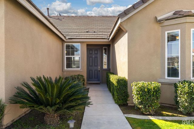 14705 Yellow Lupine Drive, Bakersfield, CA 93314