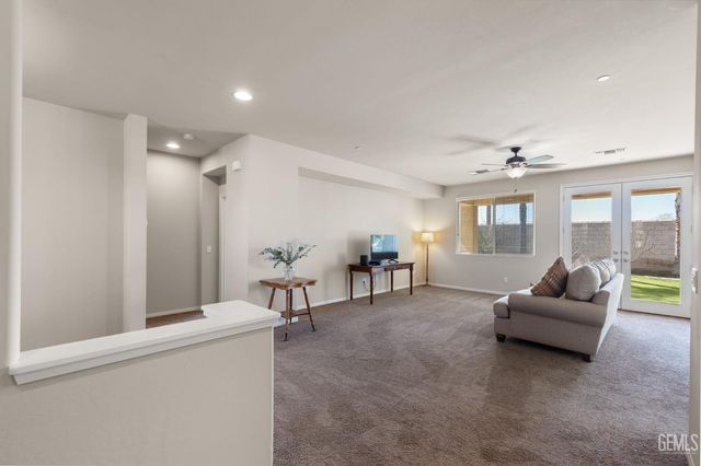 14705 Yellow Lupine Drive, Bakersfield, CA 93314