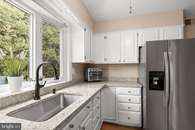11704 HITCHING POST LN, North Bethesda, MD 20852