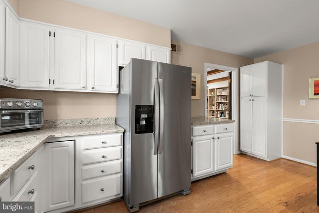 11704 HITCHING POST LN, North Bethesda, MD 20852