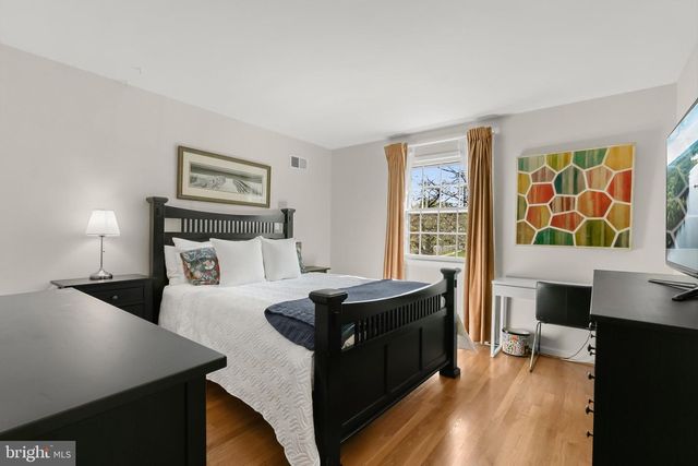 11704 HITCHING POST LN, North Bethesda, MD 20852