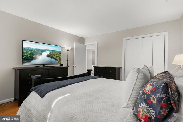 11704 HITCHING POST LN, North Bethesda, MD 20852