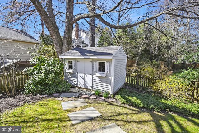 11704 HITCHING POST LN, North Bethesda, MD 20852