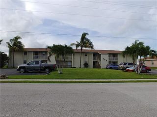723 SE 10th ST, Cape Coral, FL 33990