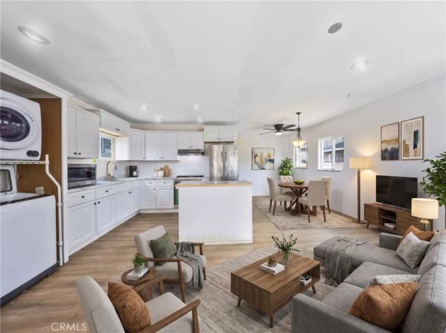 943 S Ford Boulevard, Los Angeles, CA 90022