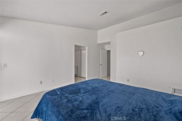 14422 Hillcrest, Fontana, CA 92337