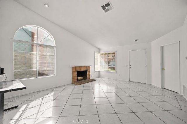 14422 Hillcrest, Fontana, CA 92337