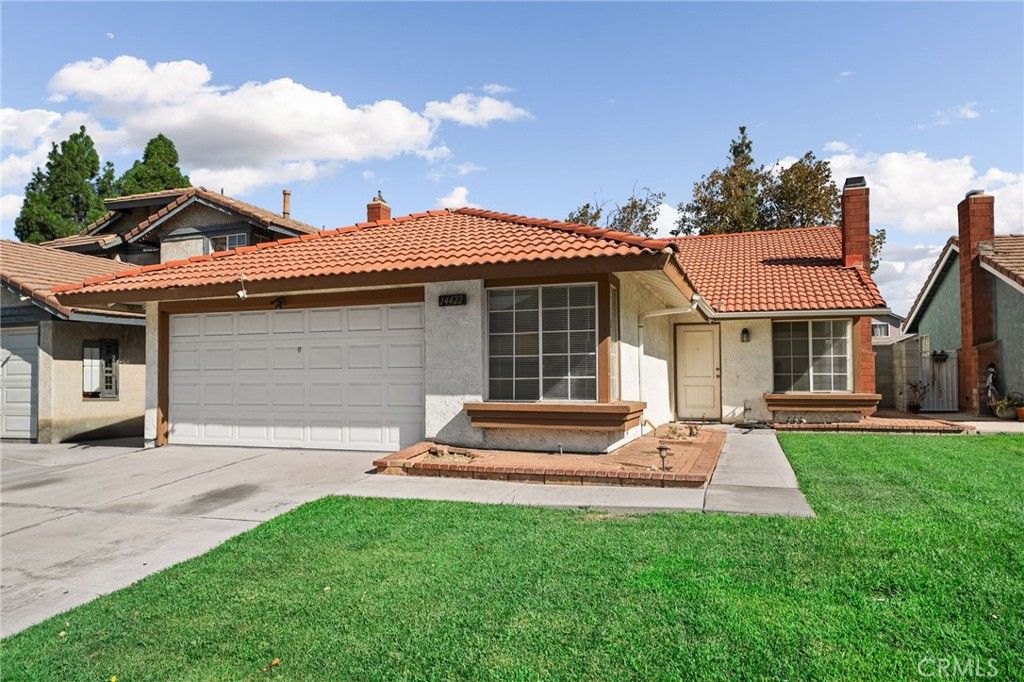 14422 Hillcrest, Fontana, CA 92337