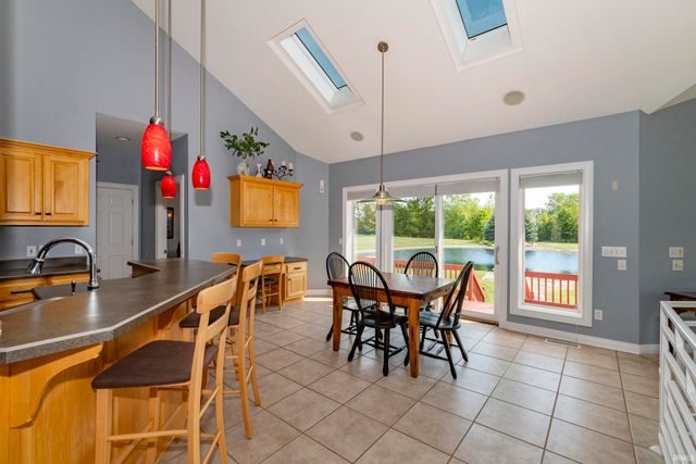 8065 S Westfield Trail, Columbia City, IN 46725