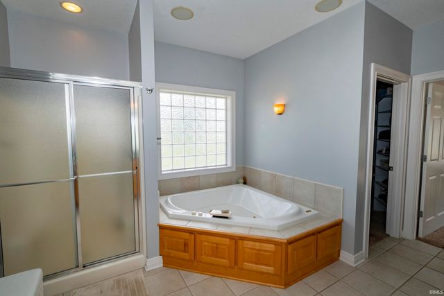 8065 S Westfield Trail, Columbia City, IN 46725