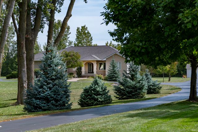 8065 S Westfield Trail, Columbia City, IN 46725