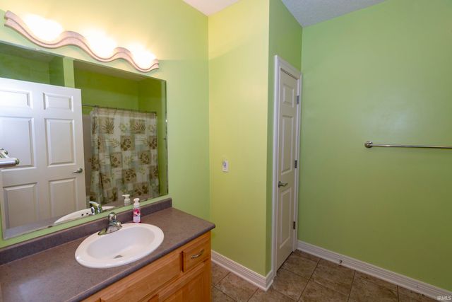 8065 S Westfield Trail, Columbia City, IN 46725