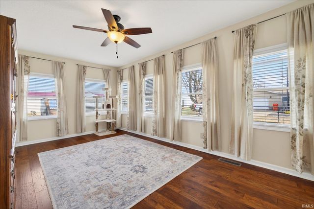 210 W Main Street, Worthington, IN 47471