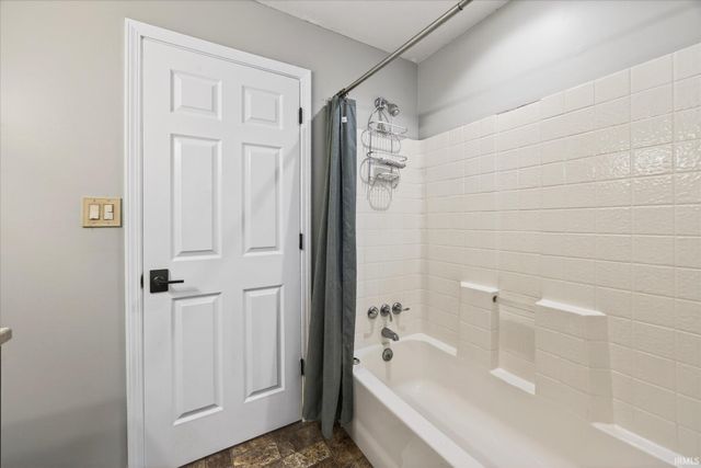 210 W Main Street, Worthington, IN 47471