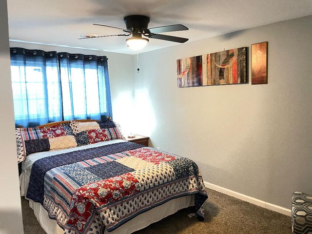 2254 N Travis Avenue, Springfield, MO 65803