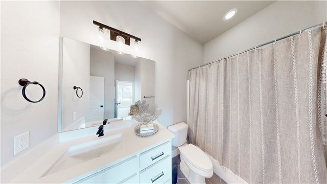 6300 SW Luna Lane, Bentonville, AR 72713