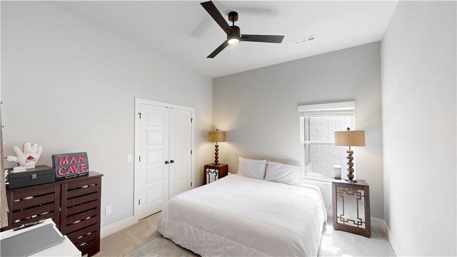 6300 SW Luna Lane, Bentonville, AR 72713