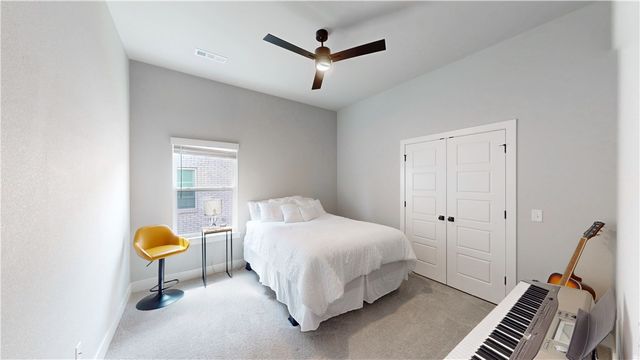 6300 SW Luna Lane, Bentonville, AR 72713