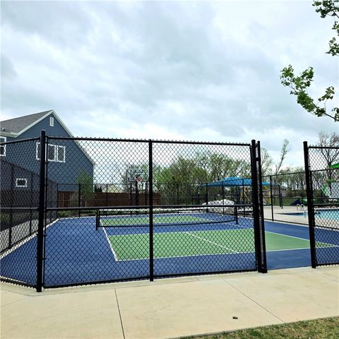 6300 SW Luna Lane, Bentonville, AR 72713