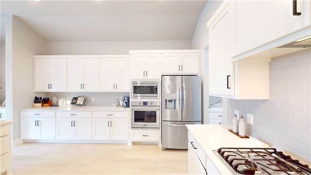 6300 SW Luna Lane, Bentonville, AR 72713