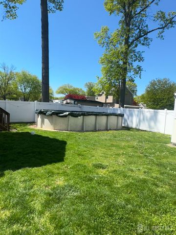 13 W Park Avenue W, Avenel, NJ 07001