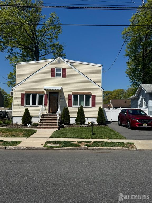13 W Park Avenue W, Avenel, NJ 07001