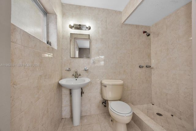 3853 NW 209th St, Miami Gardens, FL 33055