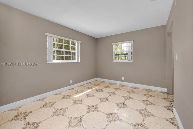 3853 NW 209th St, Miami Gardens, FL 33055