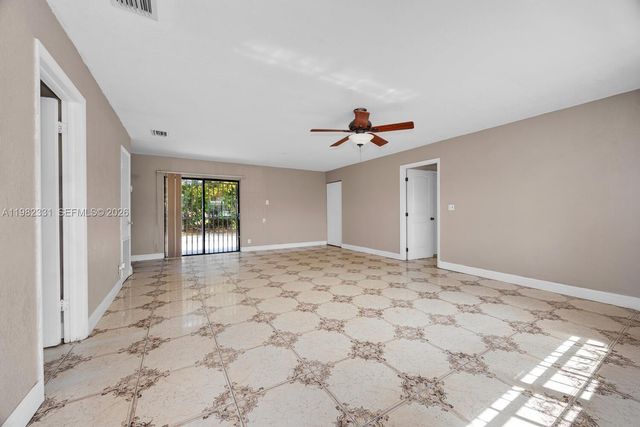 3853 NW 209th St, Miami Gardens, FL 33055