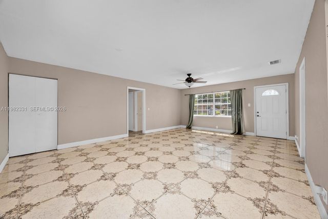 3853 NW 209th St, Miami Gardens, FL 33055