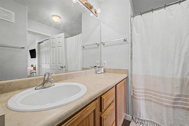 12711 Colorado Boulevard 914, Thornton, CO 80241