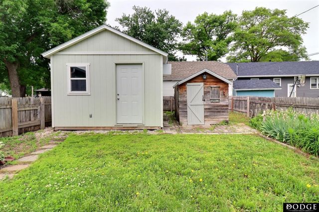 614 E Linden Avenue, Fremont, NE 68025