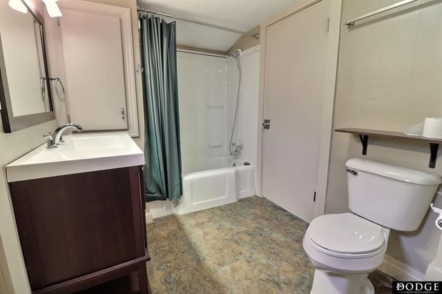 614 E Linden Avenue, Fremont, NE 68025